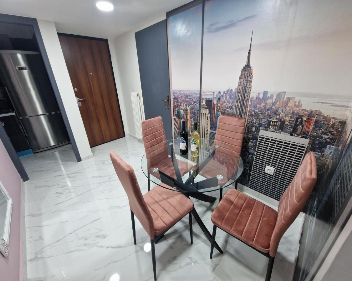 Master1 Seaside Lux Apartment Tesalonika Bagian luar foto
