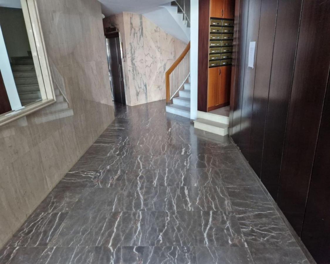 Master1 Seaside Lux Apartment Tesalonika Bagian luar foto
