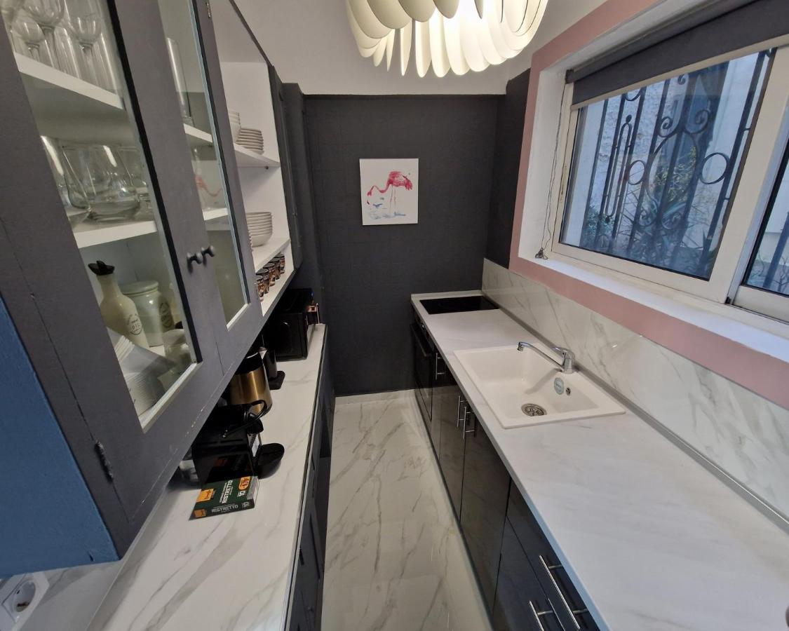 Master1 Seaside Lux Apartment Tesalonika Bagian luar foto