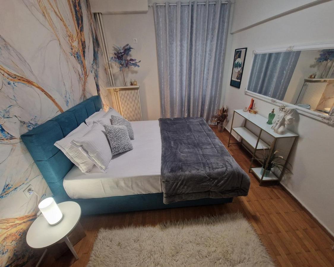 Master1 Seaside Lux Apartment Tesalonika Bagian luar foto