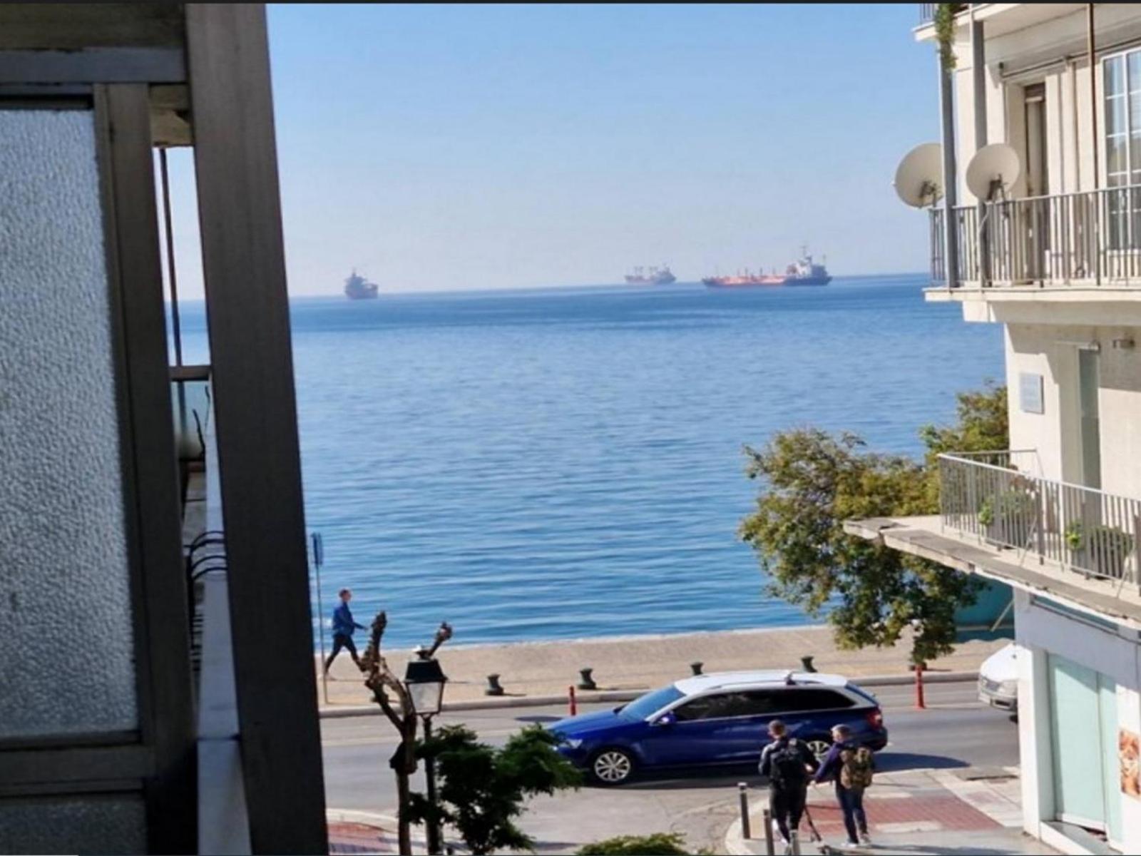 Master1 Seaside Lux Apartment Tesalonika Bagian luar foto